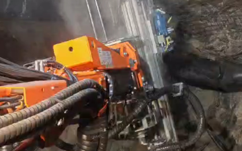 青海 多金属矿 锚杆台车配套沃思德S14B/D液压凿岩机